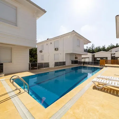 Great Villa With Pool Hammam And Sauna In Antalya